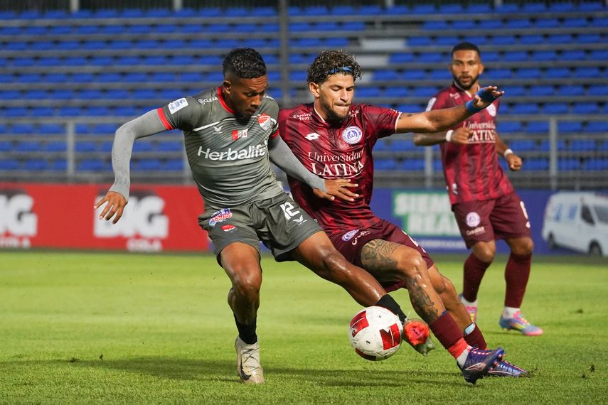 LPF: El CD Universitario y Unión Coclé empataron en Derbi por la Jornada 4