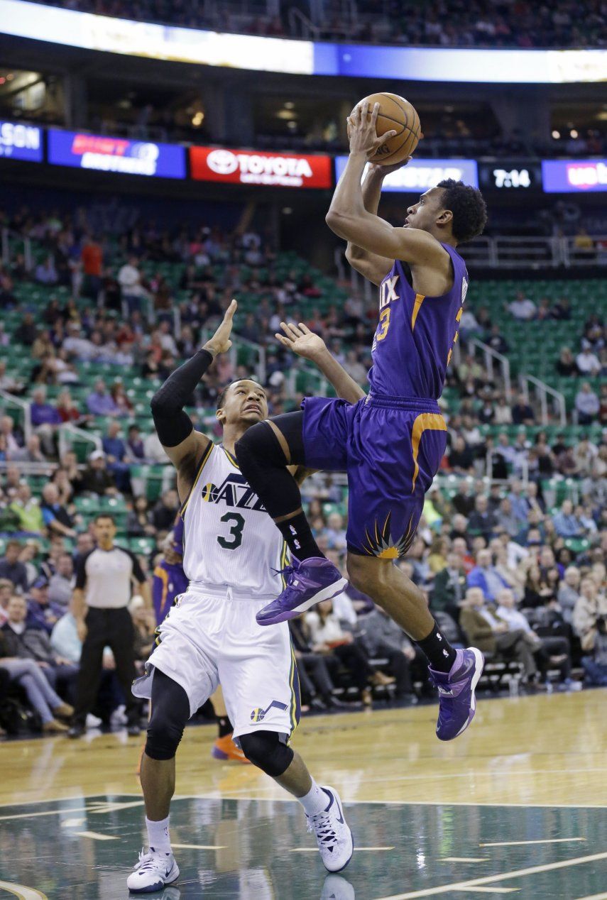 Thunder mermado por lesiones contrata a Ish Smith