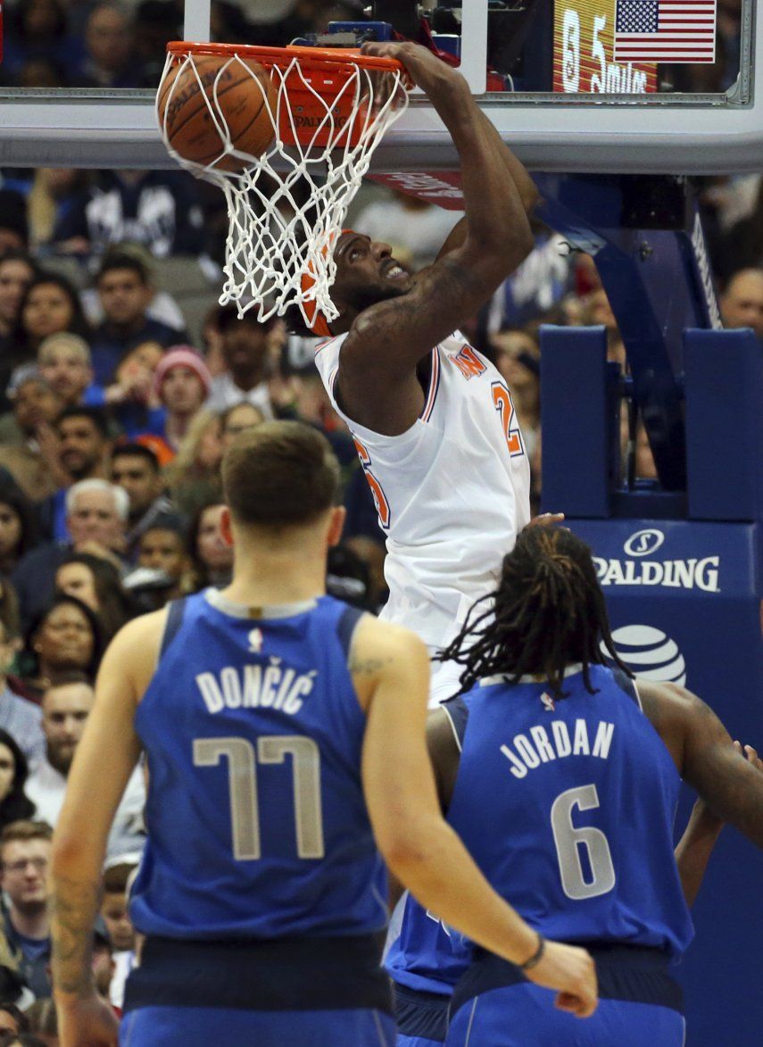 Novatos conducen a Knicks a victoria 118-106 sobre Mavericks