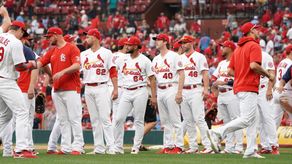 MLB: Carlson conecta 2 HR y Cardenales vuelven a ganar