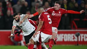 Nottingham Forest le quita puntos al Liverpool en la jornada 21