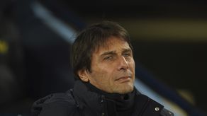 Antonio Conte niega rumores de dirigir al Napoli