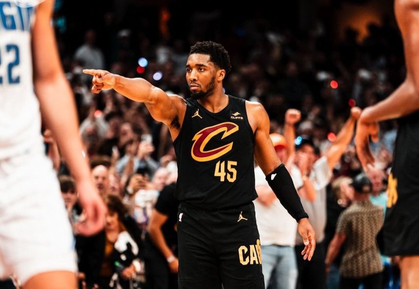 NBA: Cavs de Donovan Mitchell sacan ventaja en serie ante Magic