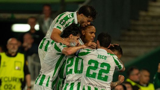 Conference League: Betis toma la delantera en semis ante Fiorentina