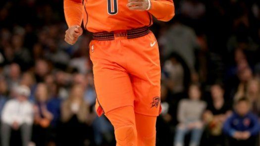 LeBron no puede levantar a los Lakers y ceden ante los Pacers