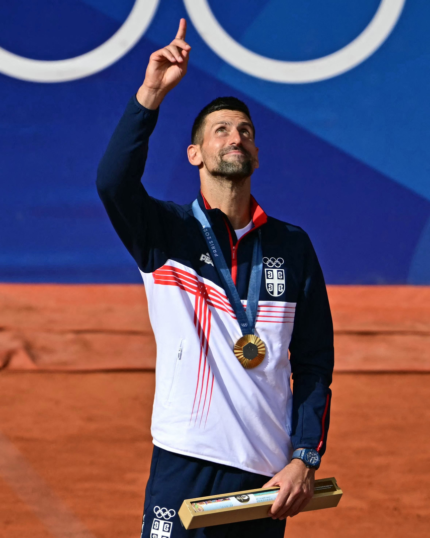 París 2024: Novak Djokovic derrotó a Alcaraz en una titánica final para llevarse el oro