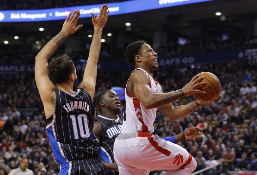 DeRozan y Scola brillan en triunfo de Raptors