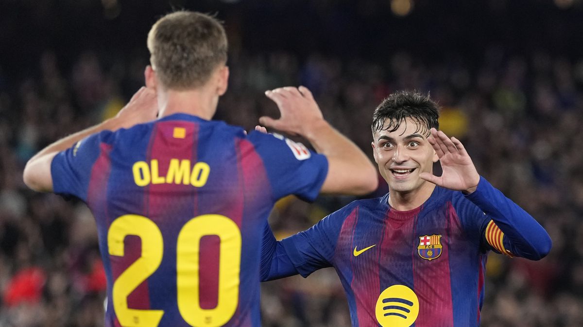 El FC Barcelona superó al Alavés con doblete de Dani Olmo