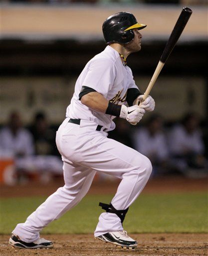 MLB: Atléticos 5, Rays 4; Oakland aprovecha error en la octava