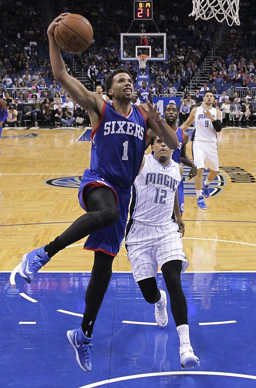76ers vencen al Magic y llegan a 3 triunfos en la campaña