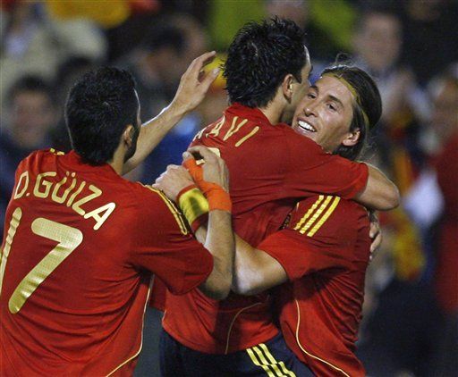 Gol de Xavi le da a España triunfo de 1-0 sobre EE.UU.