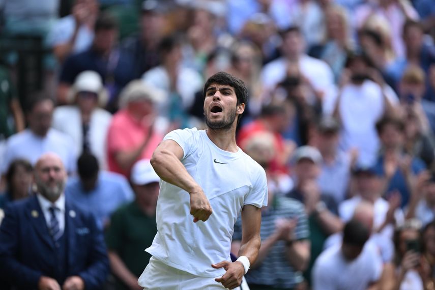 Carlos Alcaraz avanza a semifinales de Wimbledon