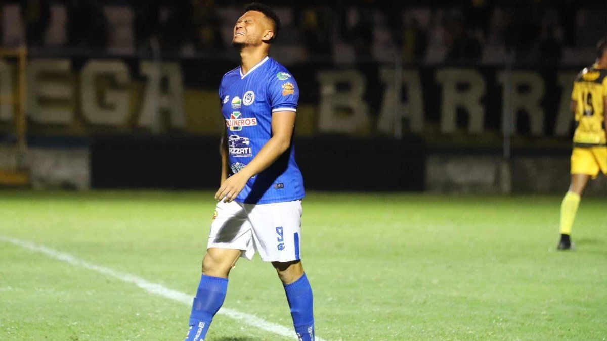 Rolando Blackburn: ¿El Toro volverá a la LPF?