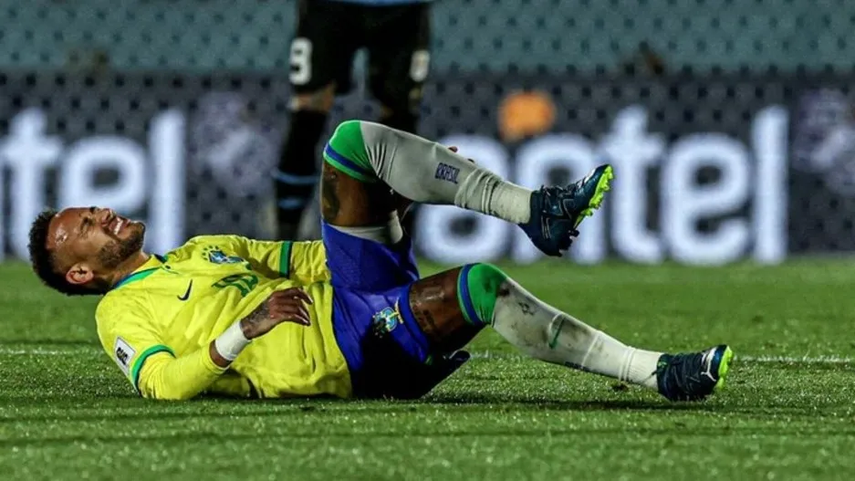 Neymar Jr: ¿Cuánto tiempo estará fuera de las canchas?