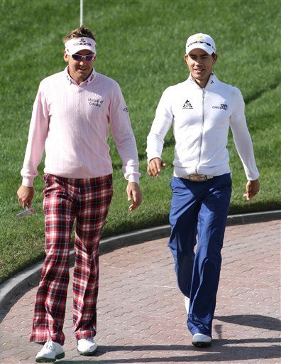 Villegas a 3 golpes de los lí­deres en torneo en Qatar