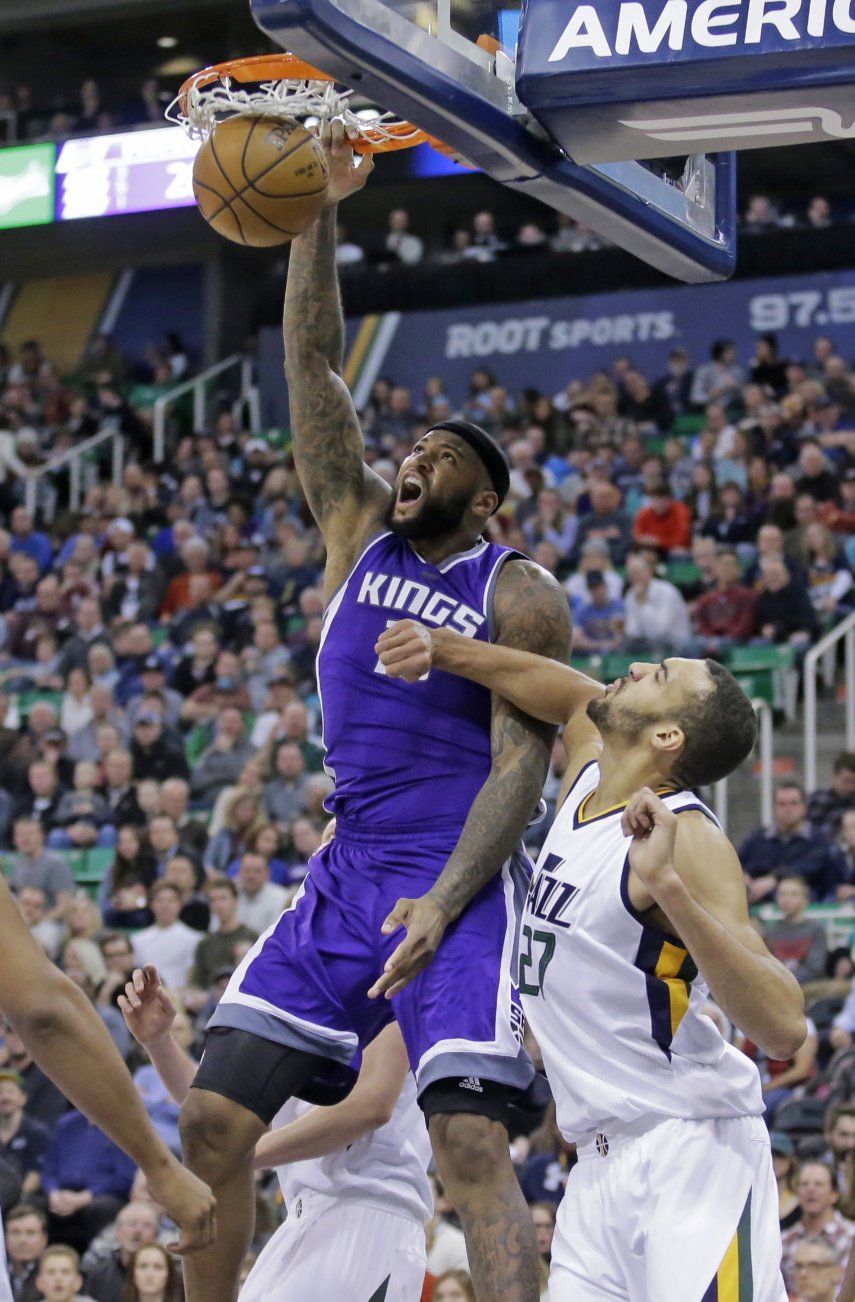 Cousins ayuda con 21 puntos en remontada de Kings ante Jazz