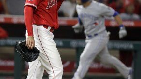 Azulejos rompen racha de derrotas y derrotan 4-1 a Angelinos