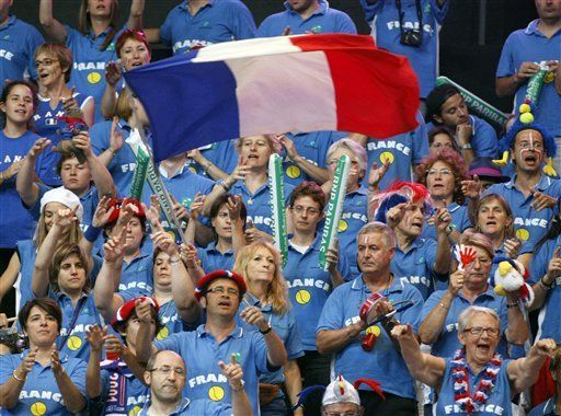 Francia elimina a España en Copa Davis; Argentina toma ventaja