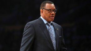 Pelicans despiden a entrenador Alvin Gentry