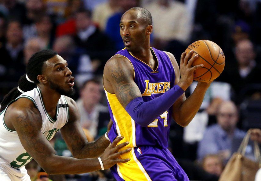 Bryant logra doble doble; Lakers doblegan a Celtics