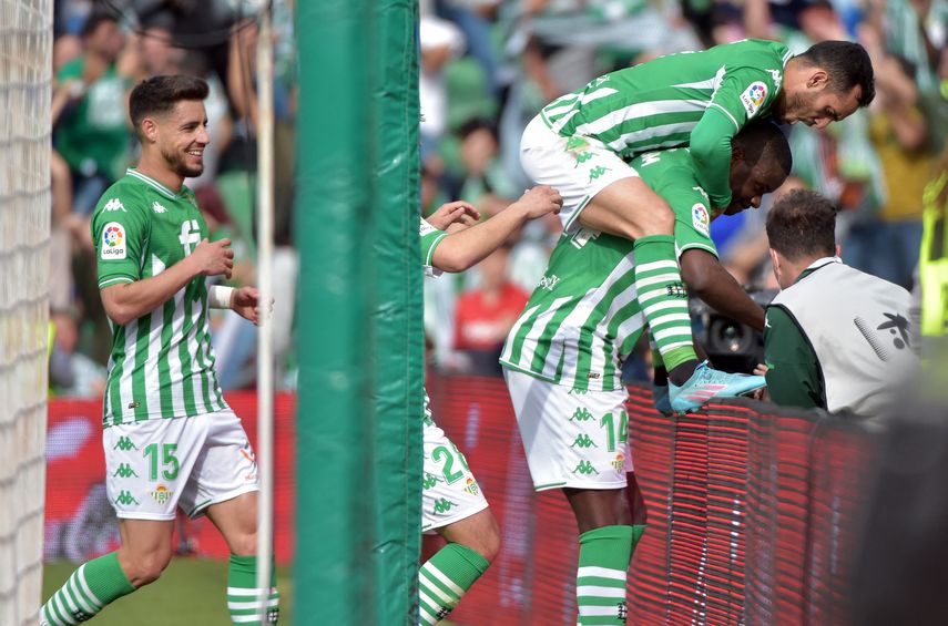 LaLiga: El Betis golea al Osasuna y no renuncia a los primeros lugares