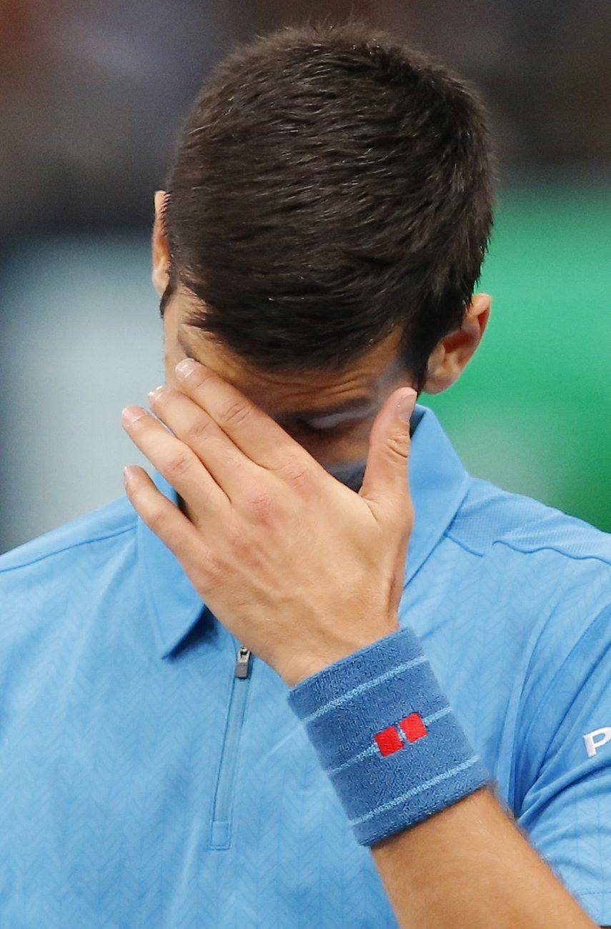 Djokovic cae en París; Murray se acerca a la cima