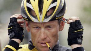 Agencia francesa le toma muestra de cabello a Armstrong