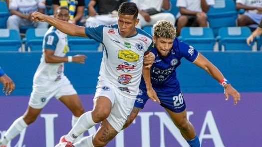 LPF: CD Universitario rescató empate ante Veraguas United con agónico gol de Rangel
