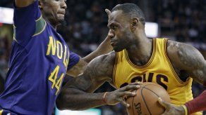Irving y James guían triunfo de Cavaliers ante Pelicans