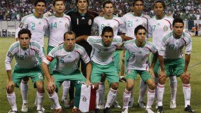 Aguirre se niega a hablar de mala racha de México ante EEUU