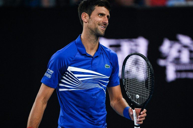 Djokovic avanza a semifinales en Australia tras abandono de Nishikori