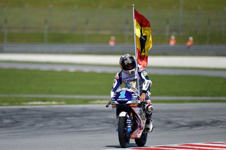 Marc Márquez triunfa en Malasia, Jorge Martín campeón de Moto3