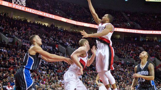 Lillard y los Trail Blazers se imponen 121-84 al Magic