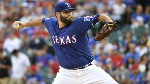 Lynn llega a su 12do triunfo y Rangers blanquean a Astros