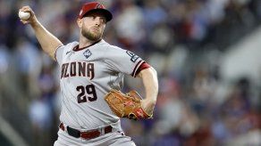 MLB: Diamondbacks vencen a Rangers e igualan la World Series