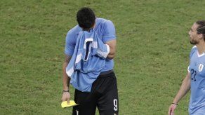 Otro amargo capítulo para Luis Suárez en Brasil