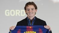 Anthony Gordon firma con el FC Barcelona por cinco temporadas Anthony Gordon firma con el FC Barcelona por cinco temporadas