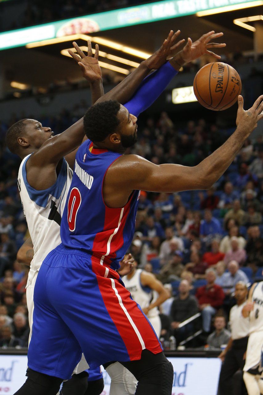 Pistons y Drummond arrollan 117-90 a Timberwolves