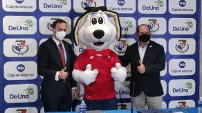 Caja de Ahorros y FEPAFUT firman extensión de patrocinio para las selecciones de Panamá