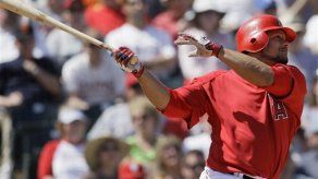 MLB: Saunders poncha a 6 en victoria de Angelinos ante Gigantes