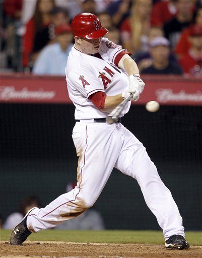 MLB: Angelinos 2, Rangers 1; Trumbo pega jonrón de la victoria