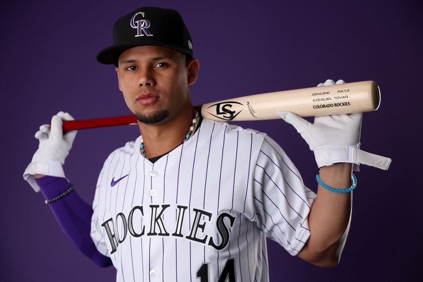 MLB: Venezolano Ezequiel Tovar firma extensión millonaria con los Rockies