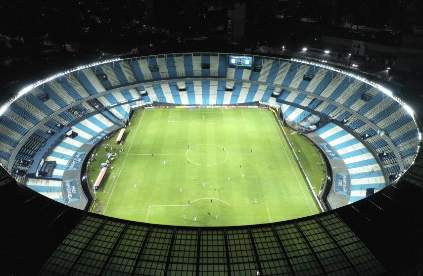 Brasil el más lento en restringir eventos deportivos