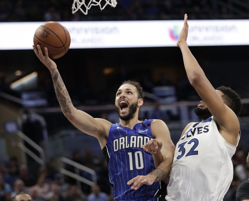 Magic corta racha de 7 derrotas; vence a Wolves