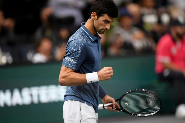 Djokovic derrota a Federer y jugará la final de París-Bercy