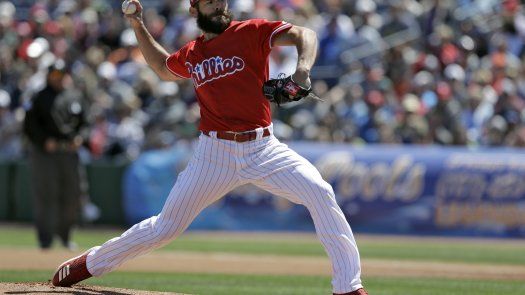 Arrieta debuta con los Filis en la pretemporada