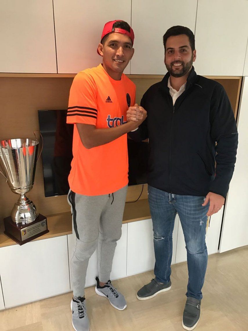 Edwin Aguilar firma con La Guaira en Venezuela