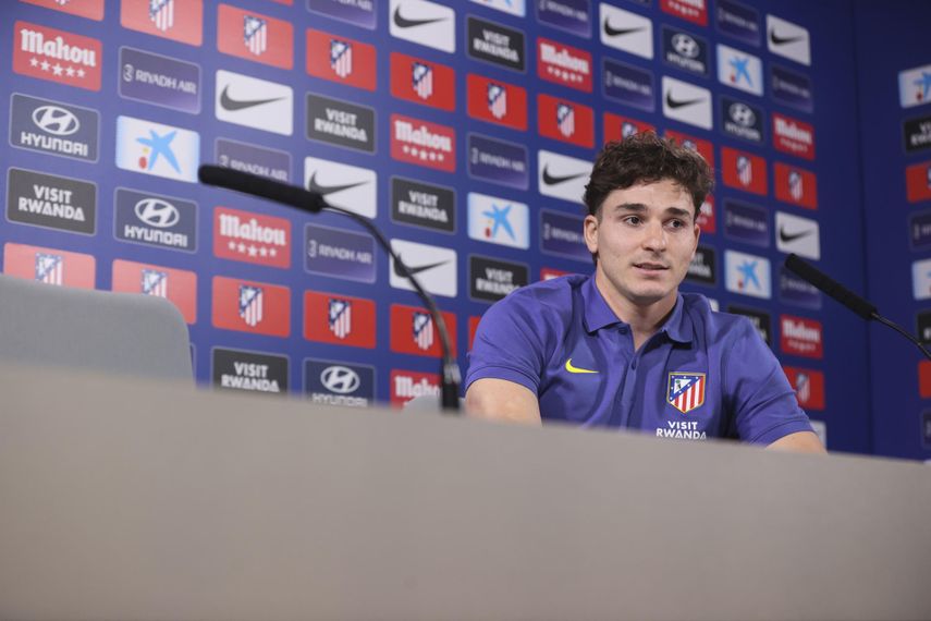 &nbsp;Julián Álvarez habló sobre su posible futuro con el FC Barcelona