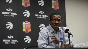 Raptors echan al técnico Casey tras otra barrida ante Cavs