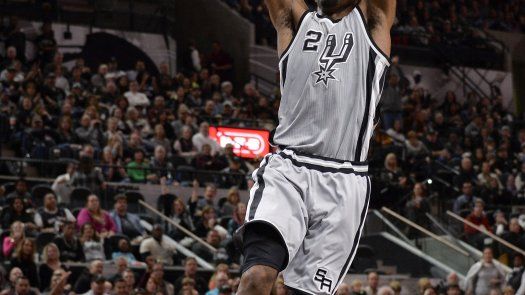 Aldridge anota 23 y Spurs aplastan a Mavs